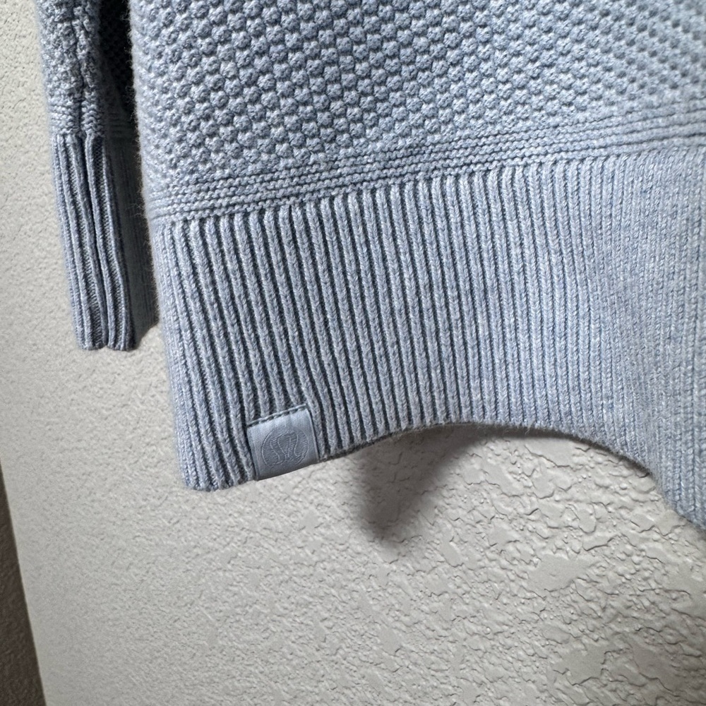 lululemon athletica Men’s Crewneck Sweater - Light Blue - Picture 9 of 11